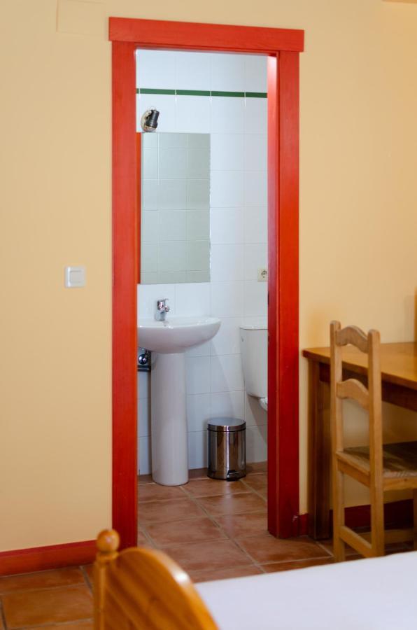 Albergue El Pajar De Ages - Exclusivo Para Peregrinos - Exclusive For Pilgrims ภายนอก รูปภาพ